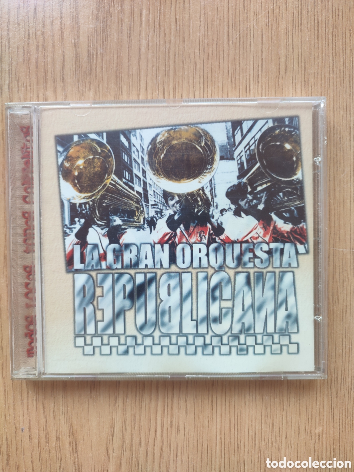 CDs de m&uacute;sica: La gran orquestra republicana. Todos locos ,todos contentos. CD