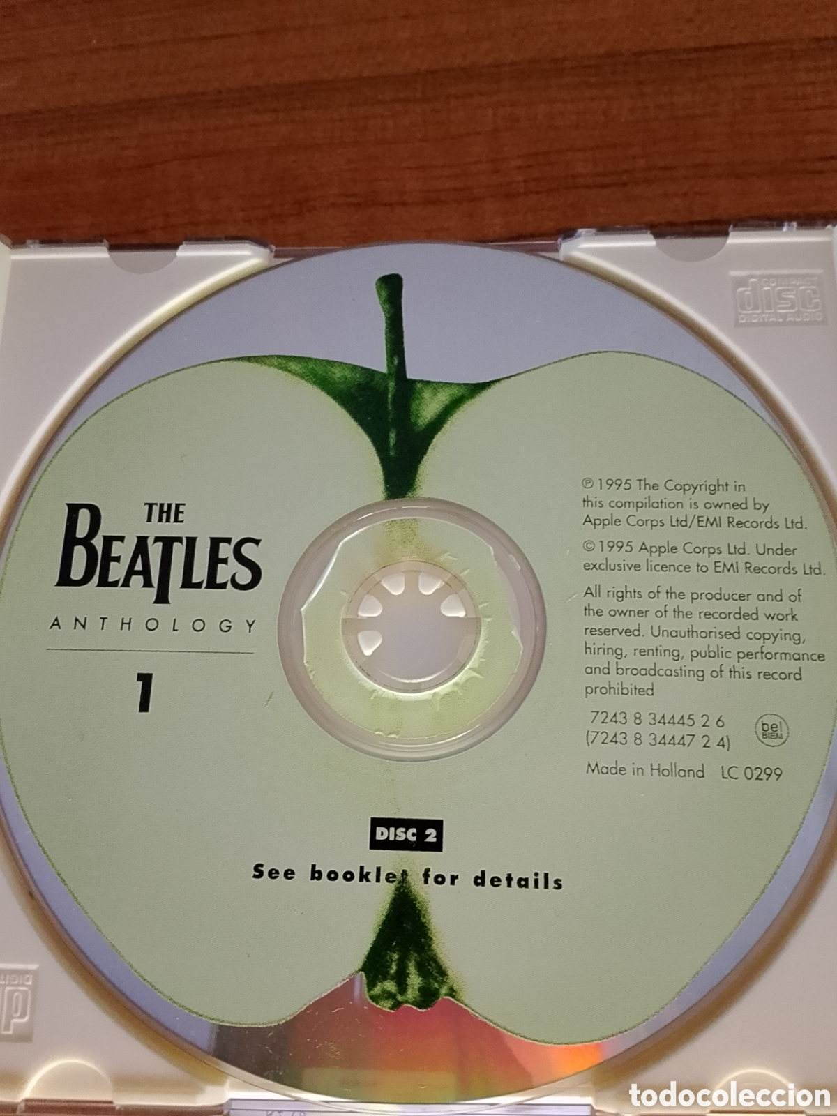 CDs de m&uacute;sica: CD DE LOS BEATLES Y LIBRO DE EPOCA DE HUNTER DAVIS DE LOS BEATLES - Foto 3
