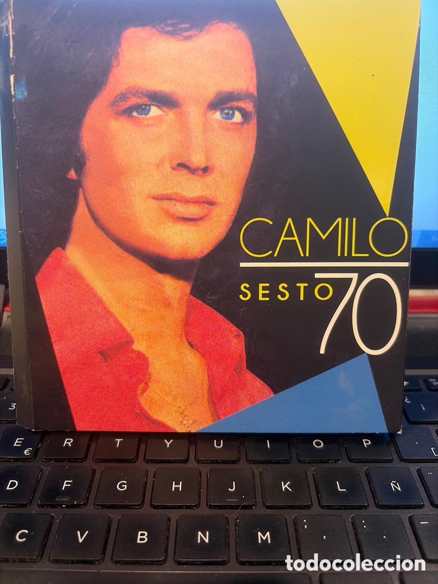 CDs de m&uacute;sica: CAMILO SESTO - 70 CD TRIPLE CON LIBRETO - EL LIBRETO EST&Aacute; UN POCO RASGADO EN LA ESQUINA SUPERIOR DCH