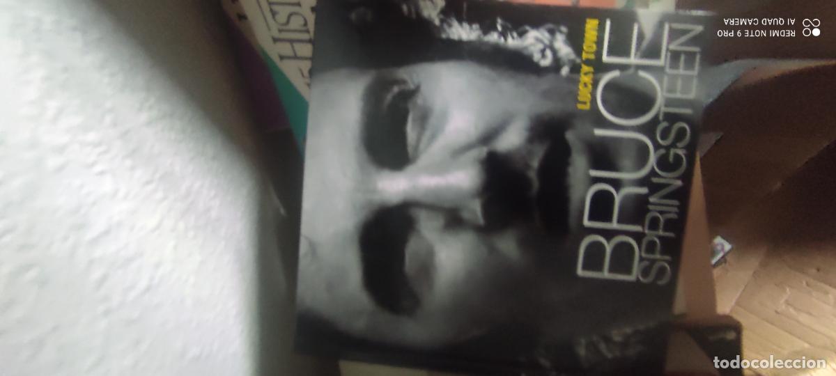 CDs de m&uacute;sica: BRUCE SPRINGSTEEN. LUCKY TOWN. LIBRO SIN CD. - SALVADOR TREPAT.