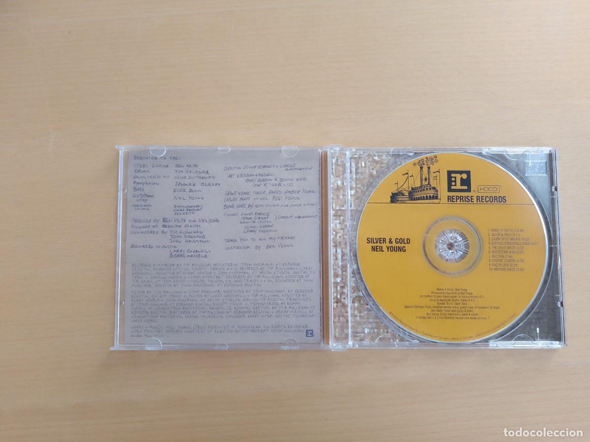 CDs de m&uacute;sica: Neil Young- Silver and gold cd - Foto 2