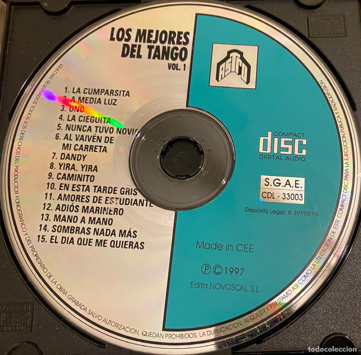 CDs de m&uacute;sica: 'Los mejores del tango - Vol. 1'. Gardel, Astor Piazzola, etc. 15 temas. Caja fina sin car&aacute;tula.