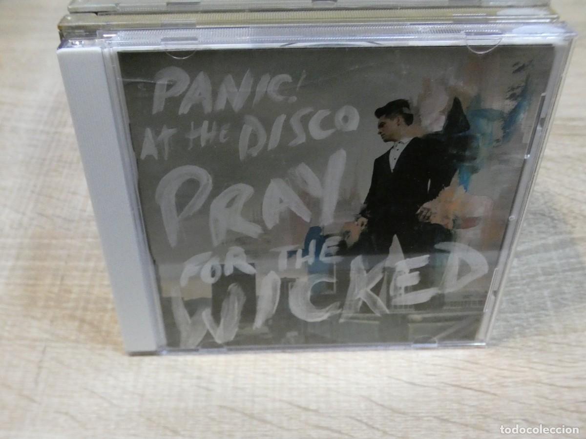 CDs de m&uacute;sica: ARKANSAS1980 BOXX746 CD BUEN ESTADO PANIC AT THE DISCO