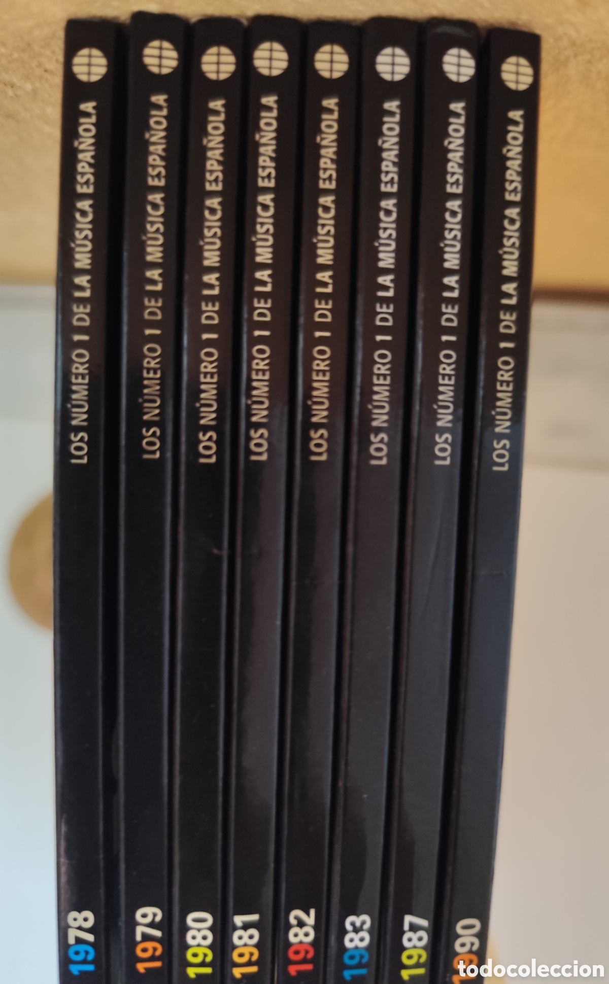 CDs de m&uacute;sica: Los N&uacute;mero 1 de la M&uacute;sica Espa&ntilde;ola&rdquo;.La colecci&oacute;n incluye compilaciones de &eacute;xitos pop y rock espa&ntilde;ol