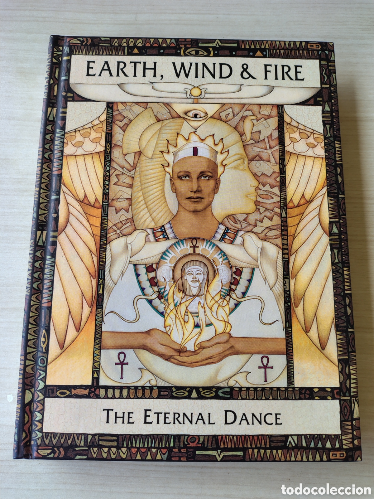 CDs de m&uacute;sica: EARTH WIND & FIRE The Eternal Dance 3CD BOX SET + LIBRO 56 PGS