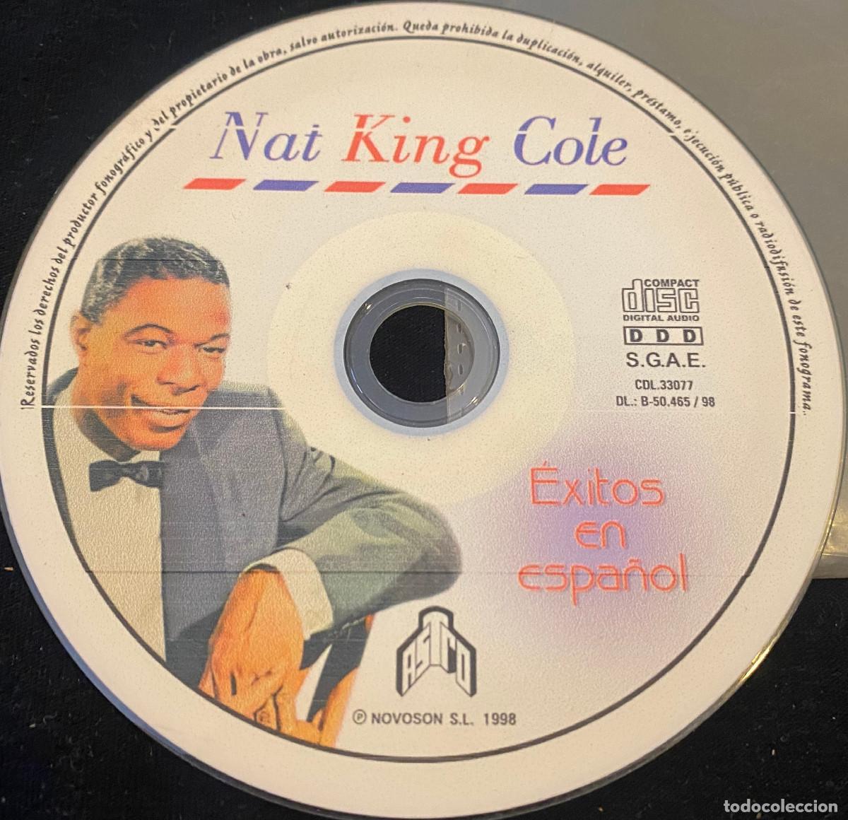 CDs de m&uacute;sica: '&Eacute;xitos en espa&ntilde;ol', de Nat King Cole. M&uacute;sica mel&oacute;dica / Pop. 16 temas. 1998. En funda transparente.