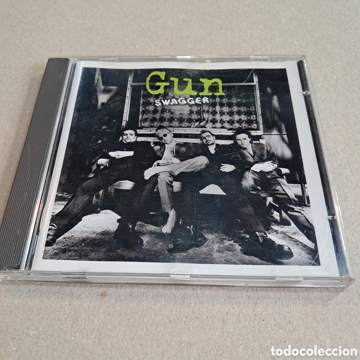 CDs de m&uacute;sica: Gun, Swagger, Compact Disc, CD