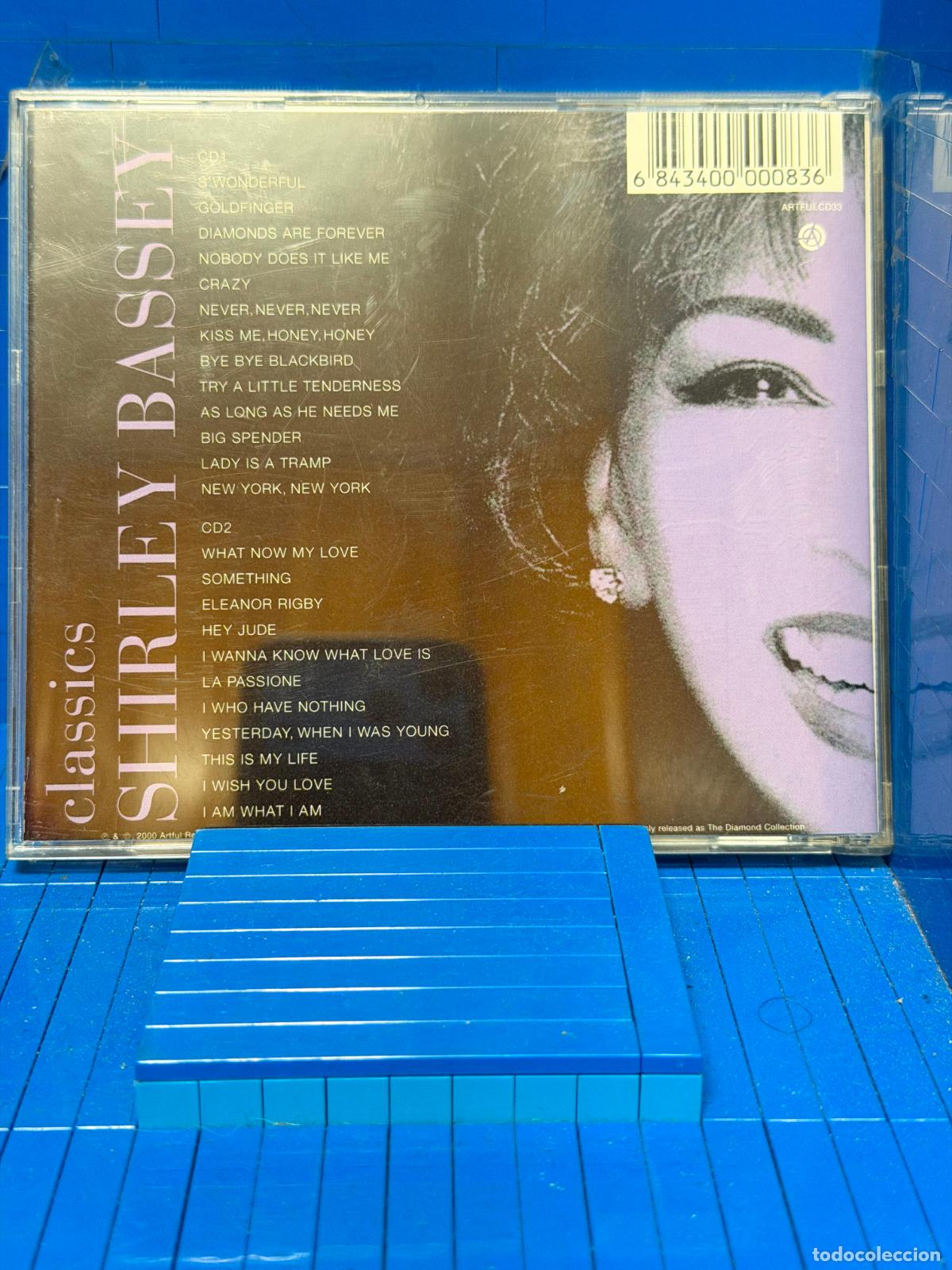 CDs de m&uacute;sica: CLASSICS &ndash; SHIRLEY BASSEY &ndash; 2009 &ndash; CD - Foto 2