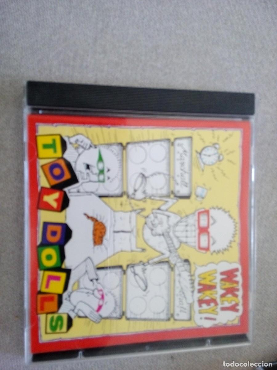 CDs de m&uacute;sica: TOY DOLLS WAKEY WAKEY CD