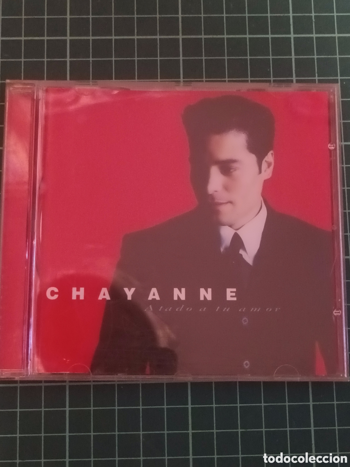 CDs de m&uacute;sica: Atado a tu amor&rdquo; del cantante puertorrique&ntilde;o Chayanne