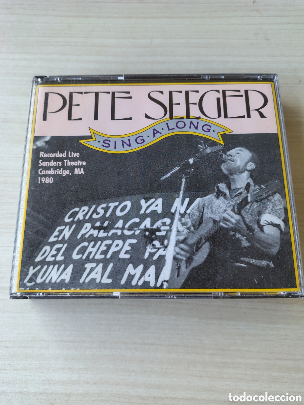 CDs de m&uacute;sica: PETE SEEGER Singalong Live Sanders Theatre 1980 2CD LIBRETOS ( 1991 SMITHSONIAN USA )