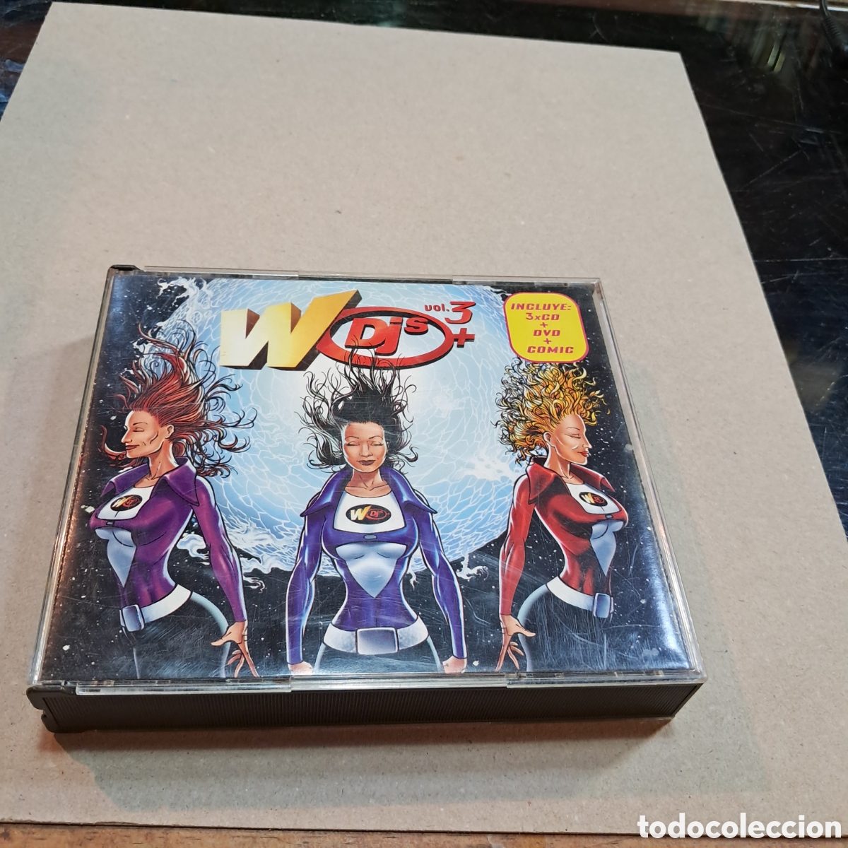 CDs de m&uacute;sica: WOMEN DJ'S VOL 3. MONICA X, DJ MARTA, KAROL BEAKLEY. 3 CDs + 1 DVD + LIBRETO. COMPACT DISC