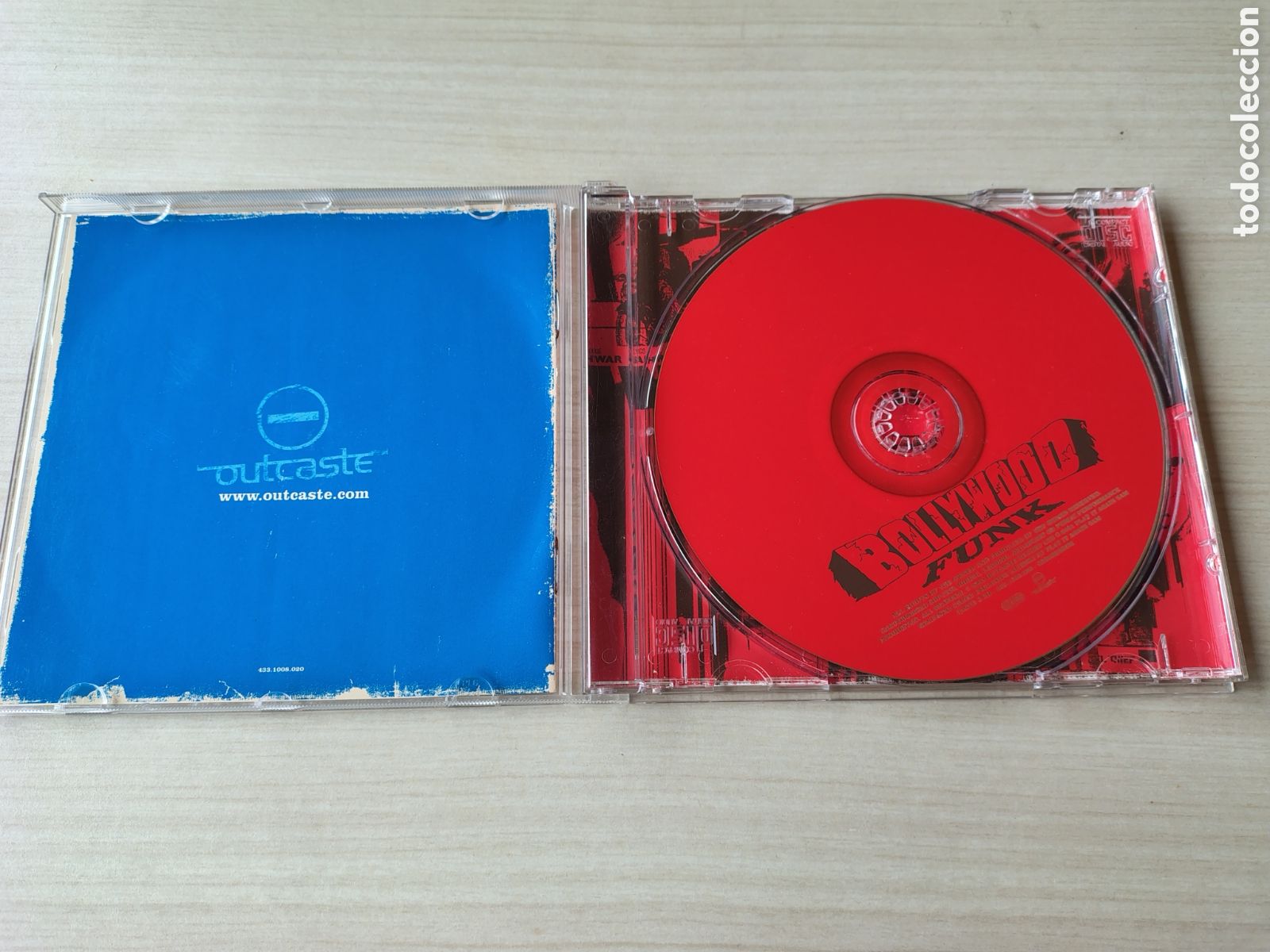 CDs de m&uacute;sica: BOLLYWOOD FUNK ( 2001 OUTCASTE ) - Foto 4