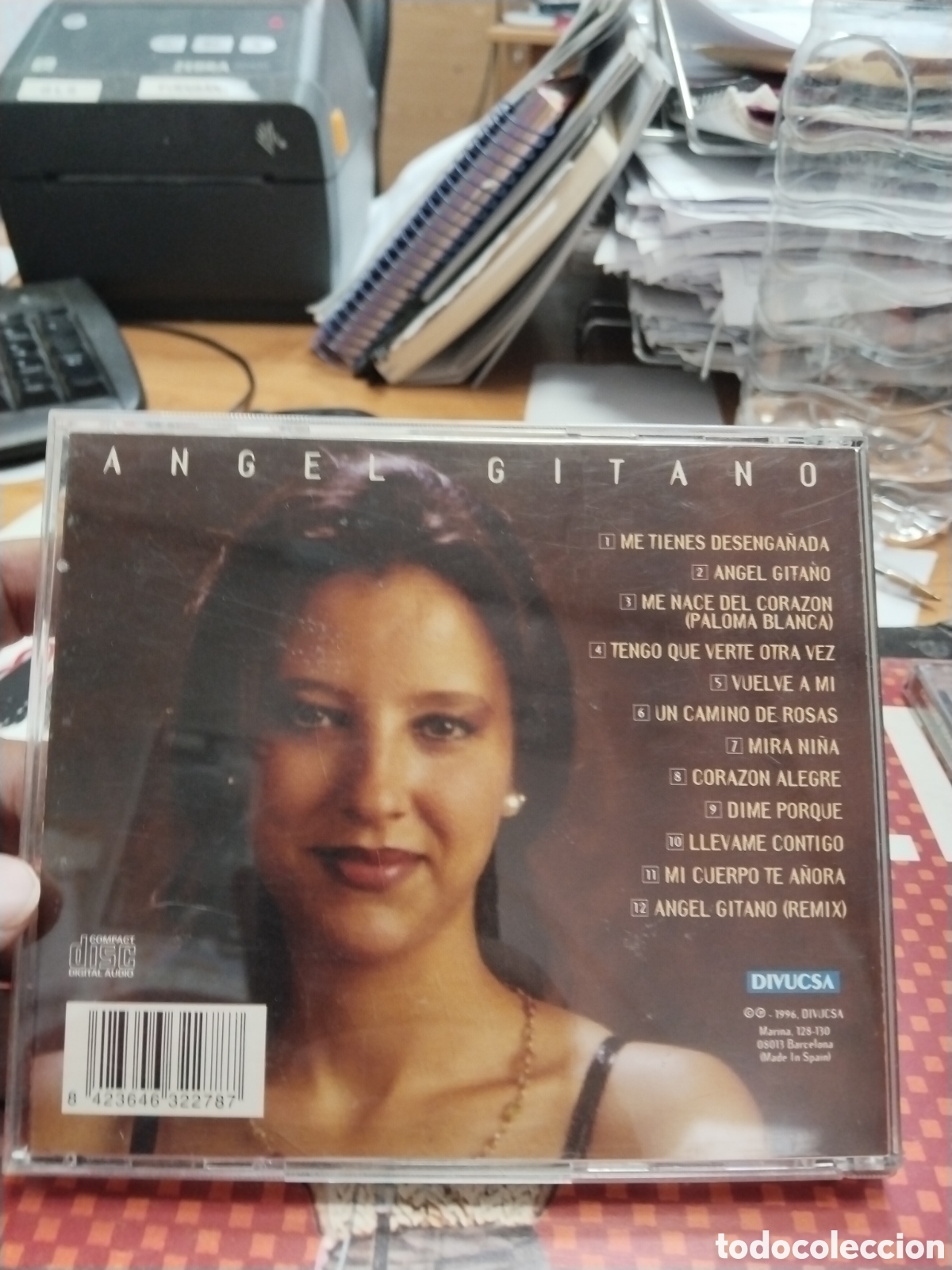 CDs de m&uacute;sica: Isabel Mar&iacute;a &Aacute;ngel gitano cede con doce temas - Foto 2