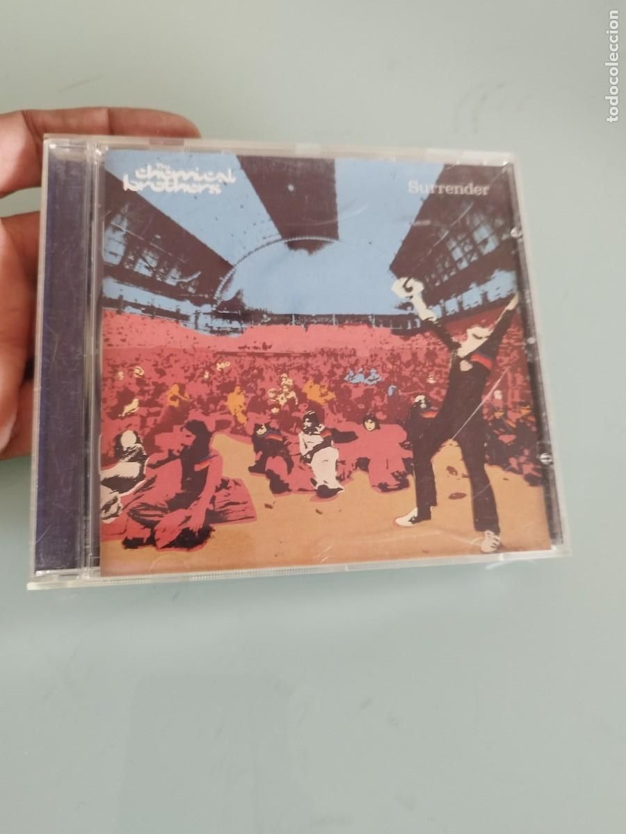 CDs de m&uacute;sica: The Chemical Brothers, surrender. Cd en muy buen estado.