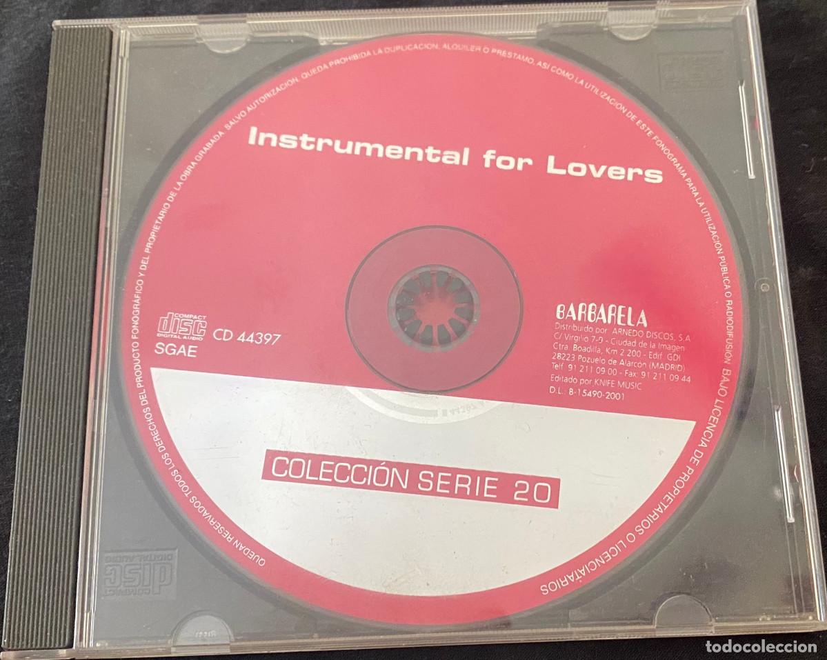 CDs de m&uacute;sica: 'Instrumental for Lovers'. Covers y versiones de m&uacute;sica rom&aacute;ntica. 12 temas. 2001. Sin car&aacute;tula.