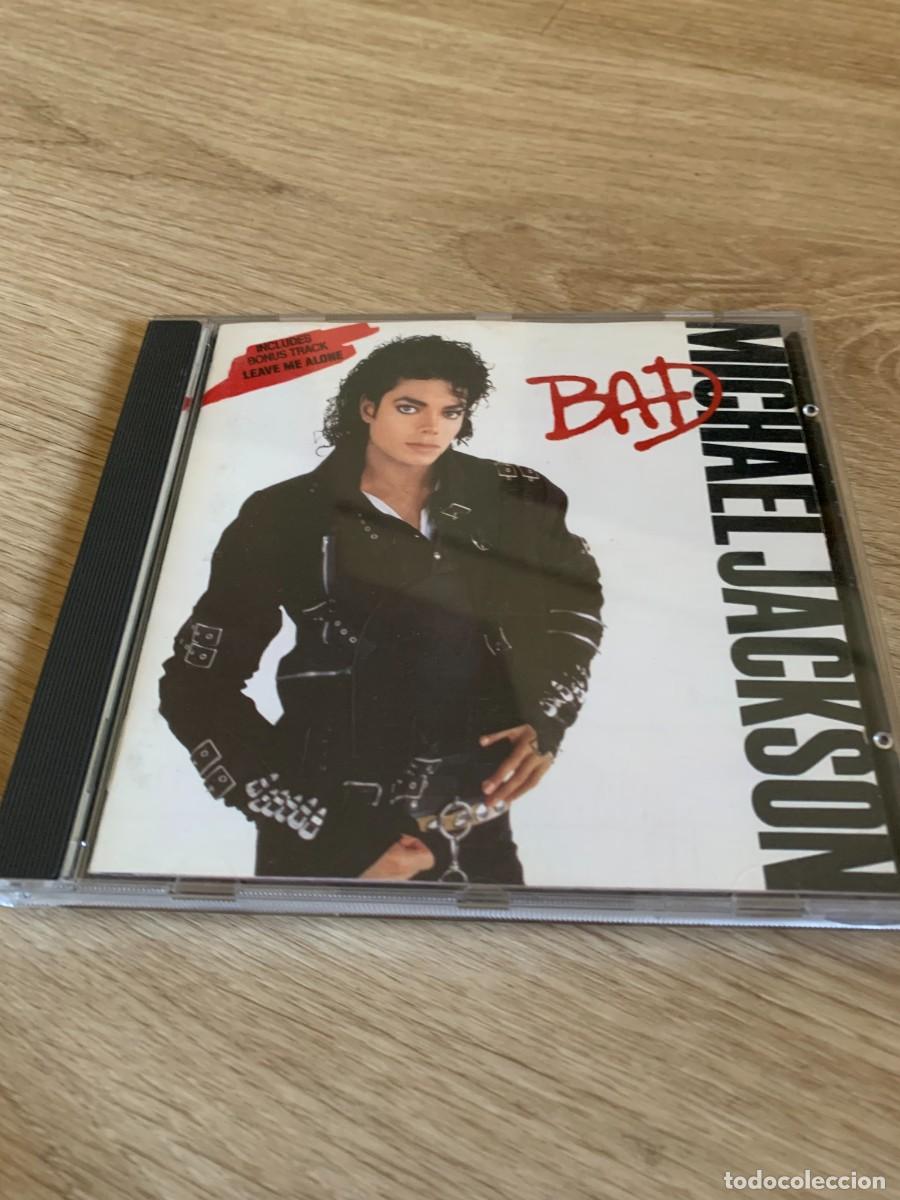 CDs de m&uacute;sica: CD. MICHAEL JACKSON. INCLUYE LIBRILLO. BUENA CONSERVACION