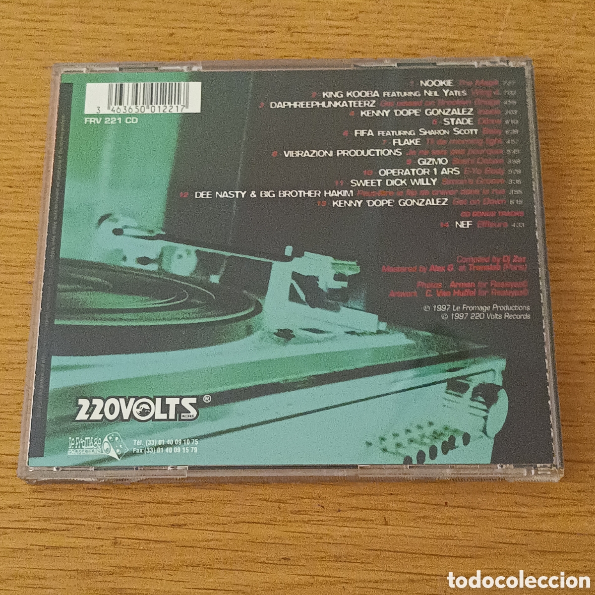 CDs de m&uacute;sica: 220 Volts FM Tuner &Agrave; Vif CD - Foto 2
