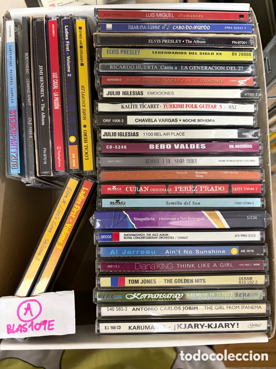 CDs de m&uacute;sica: Blas109E (A) lote de 31 cds m&uacute;sica original julio iglesias bebo Vald&eacute;s Elvis presley luz casal