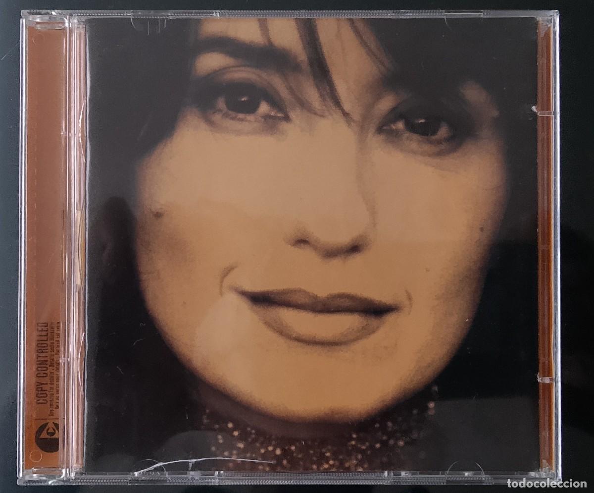 CDs de m&uacute;sica: Luz, peque&ntilde;os, medianos y grandes &eacute;xitos. Luz Casal. CD.