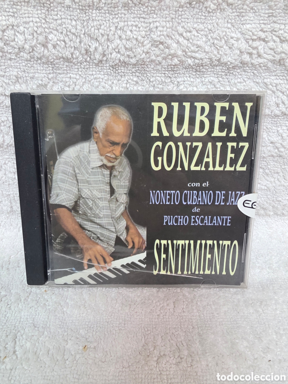 CDs de m&uacute;sica: RUB&Eacute;N GONZ&Aacute;LEZ - SENTIMIENTO. Precintado Cuba 2000