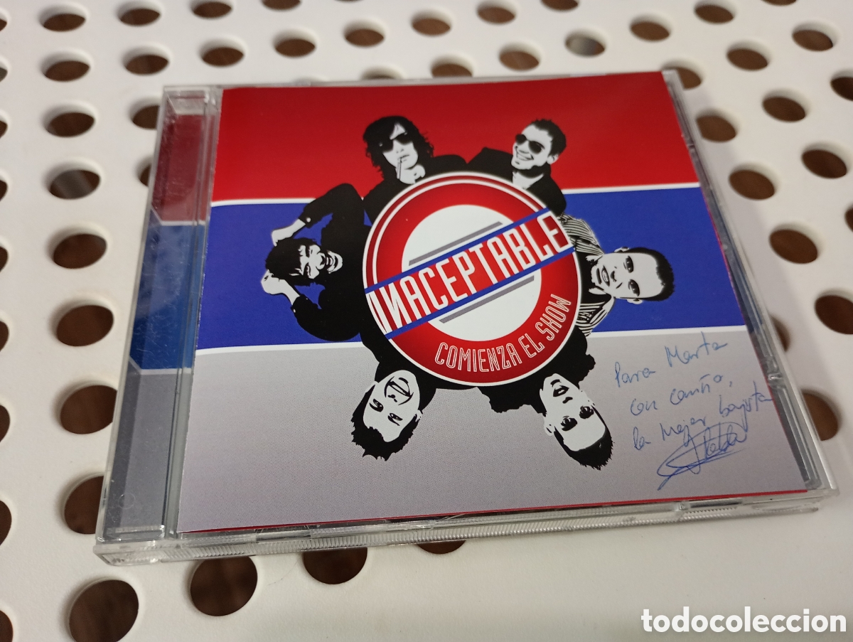 CDs de m&uacute;sica: Inaceptable CD comienza el show
