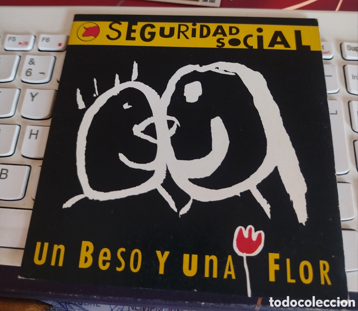 CDs de m&uacute;sica: Seguridad Social &ndash; Un Beso Y Una Flor. CD Single