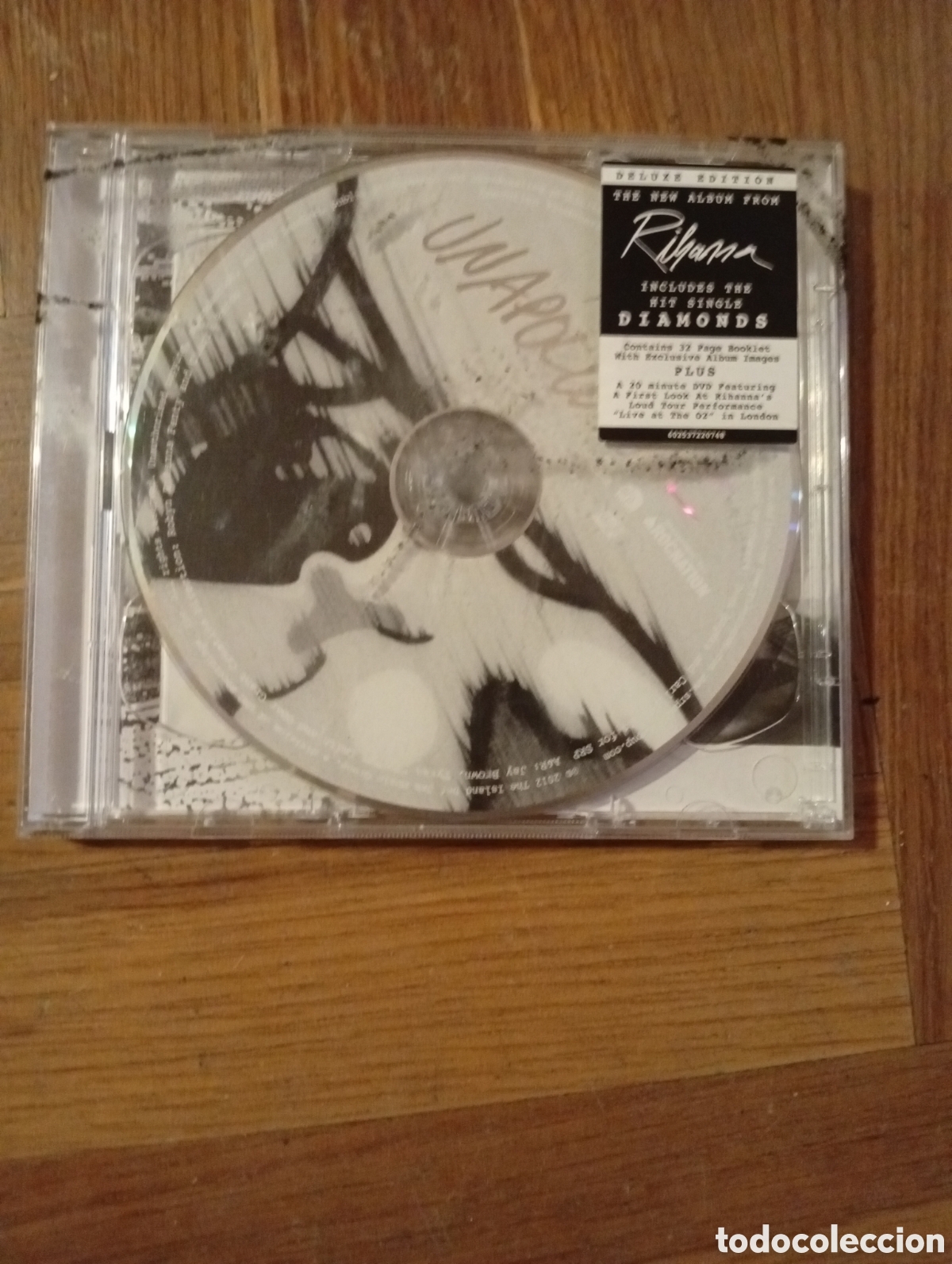 CDs de m&uacute;sica: CD m&aacute;s DVD Rihanna incluye Diamonds