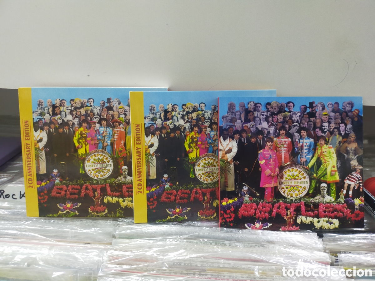 CDs de m&uacute;sica: Beatles doble CD + libreto sgt. Peppers lonely hearts 2 CD anniversary edition