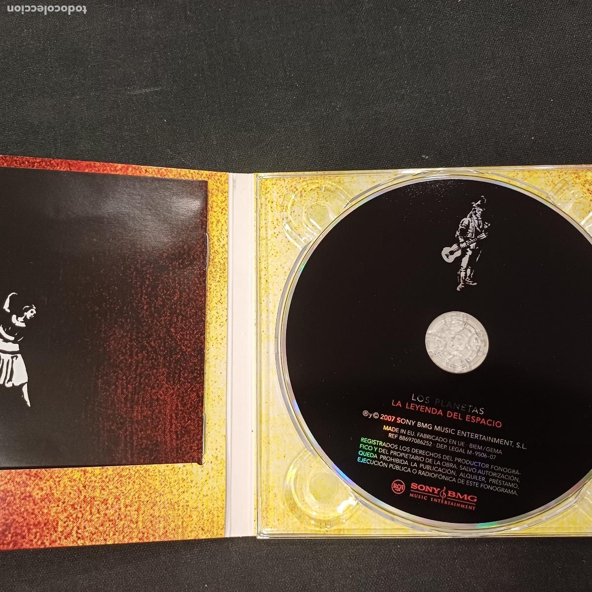 CDs de m&uacute;sica: LOS PLANETAS/LA LEYENDA DEL ESPACIO/CD DIGIPACK. - Foto 2