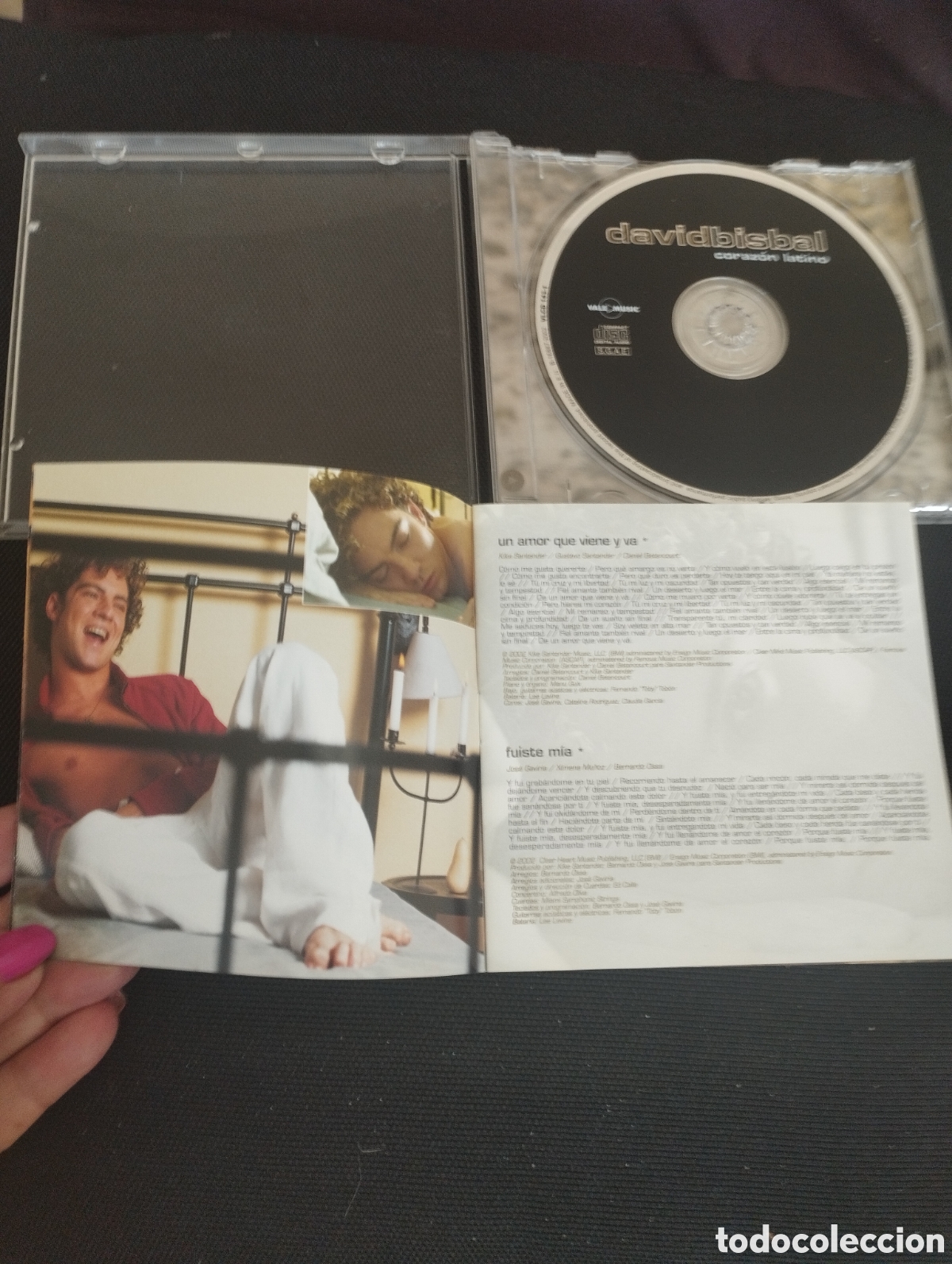 CDs de m&uacute;sica: Primer CD de &eacute;xitos de David Bisbal con cancionero - Foto 3