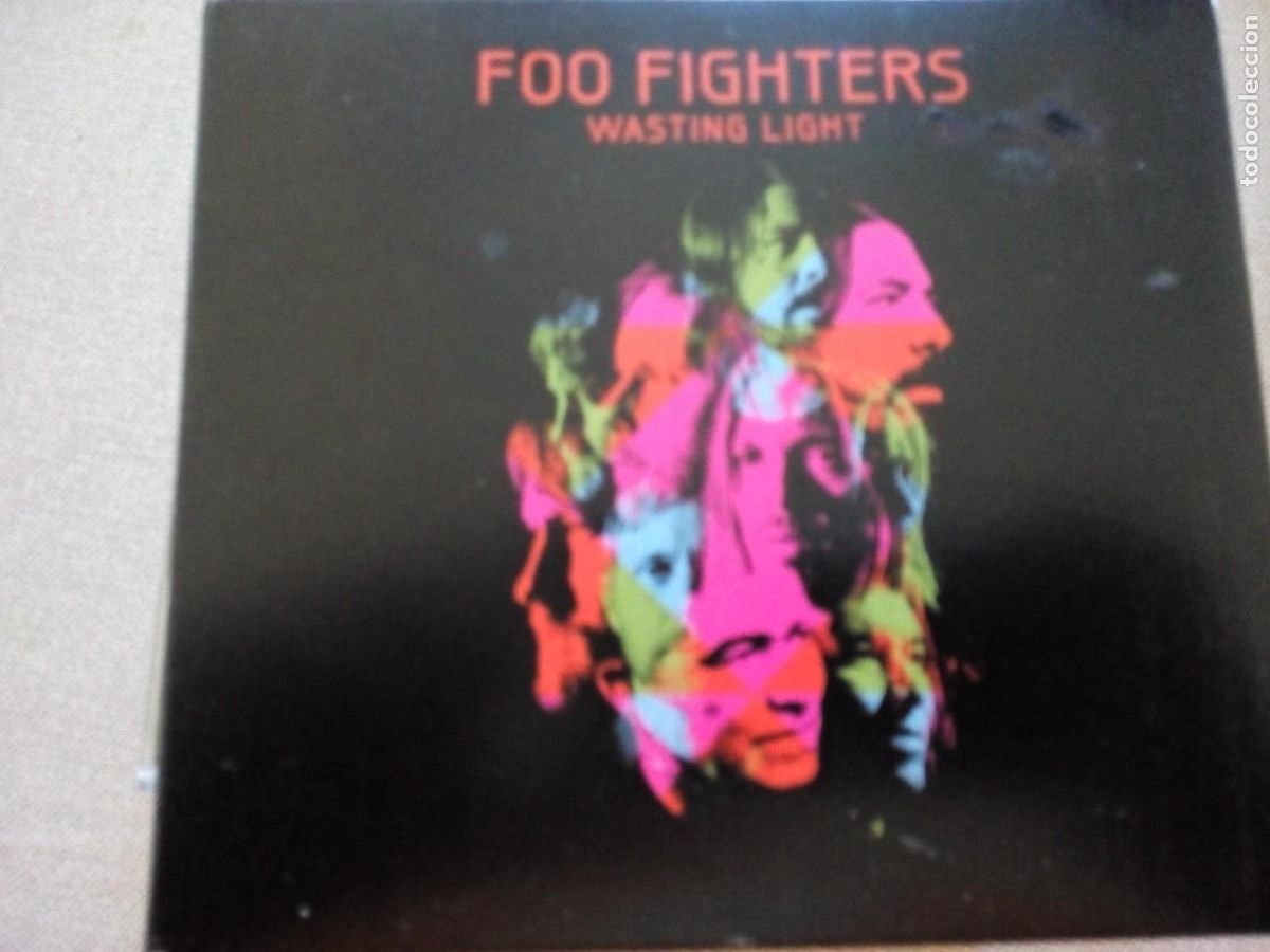 CDs de m&uacute;sica: FOO FIGHTERS WASTING LIGHT CD DIGIPACK CON LIBRETO