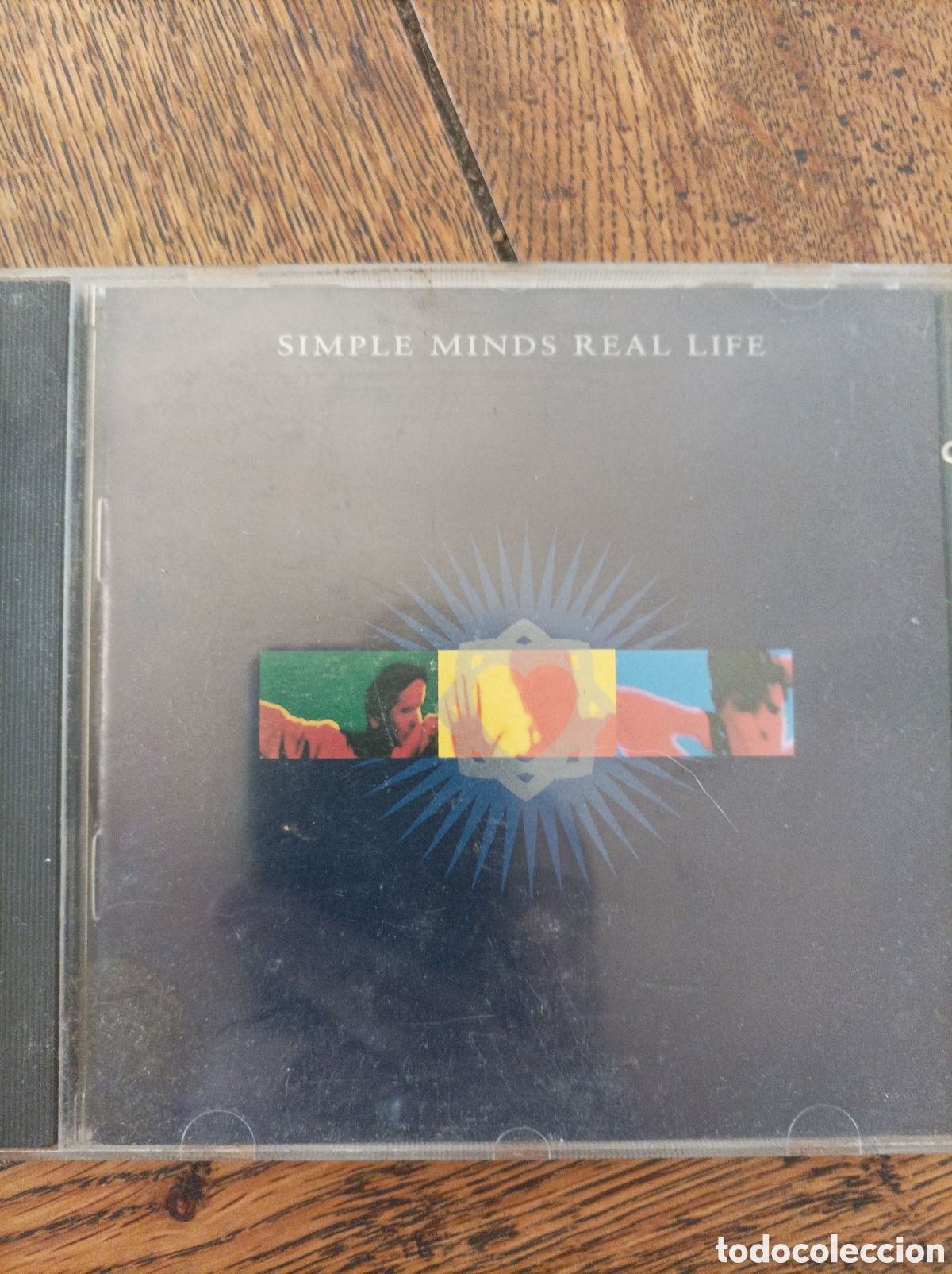 CDs de m&uacute;sica: Simple minds. Real life. Cd.
