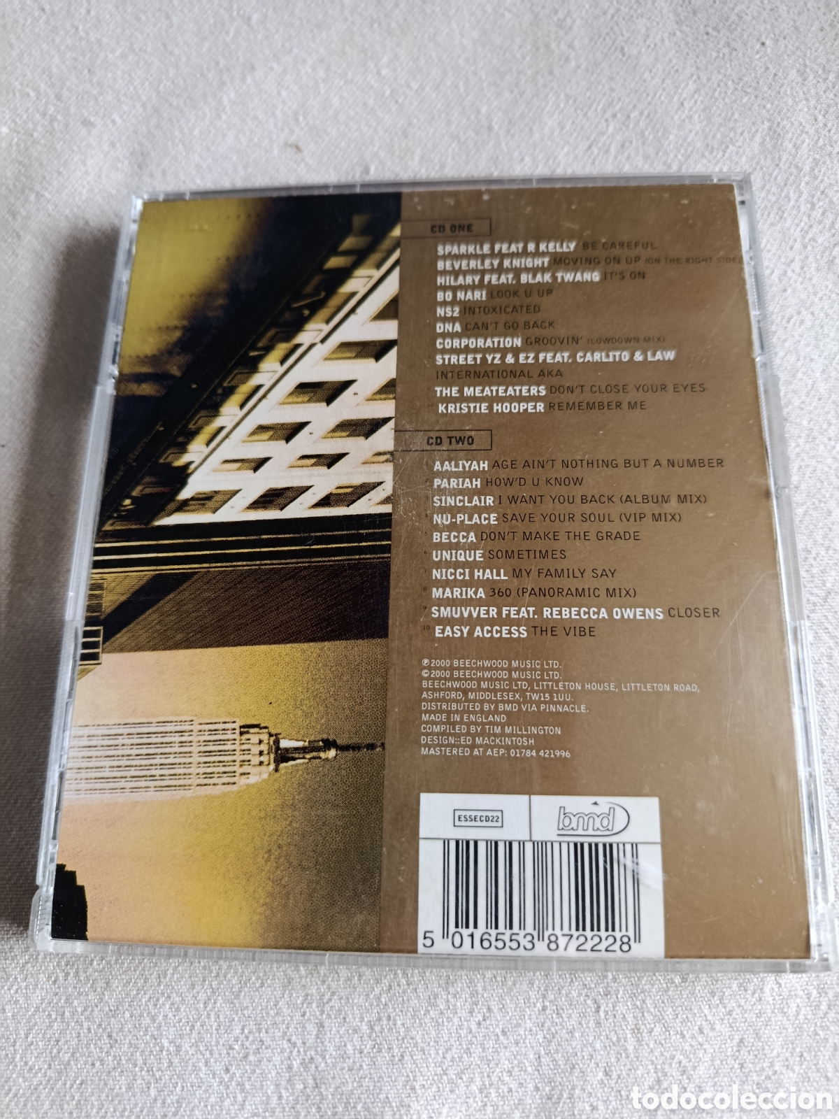 CDs de m&uacute;sica: CD - essential urban grooves - Foto 2