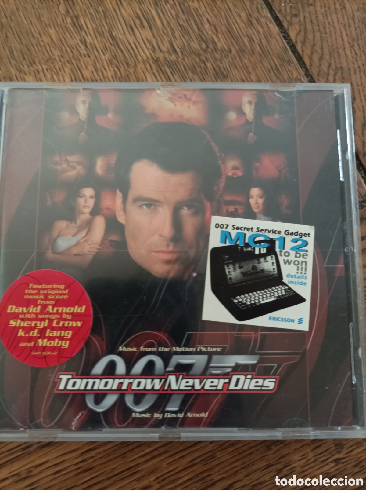 CDs de m&uacute;sica: 007 tomorrow never dies. B.s.o. cd.