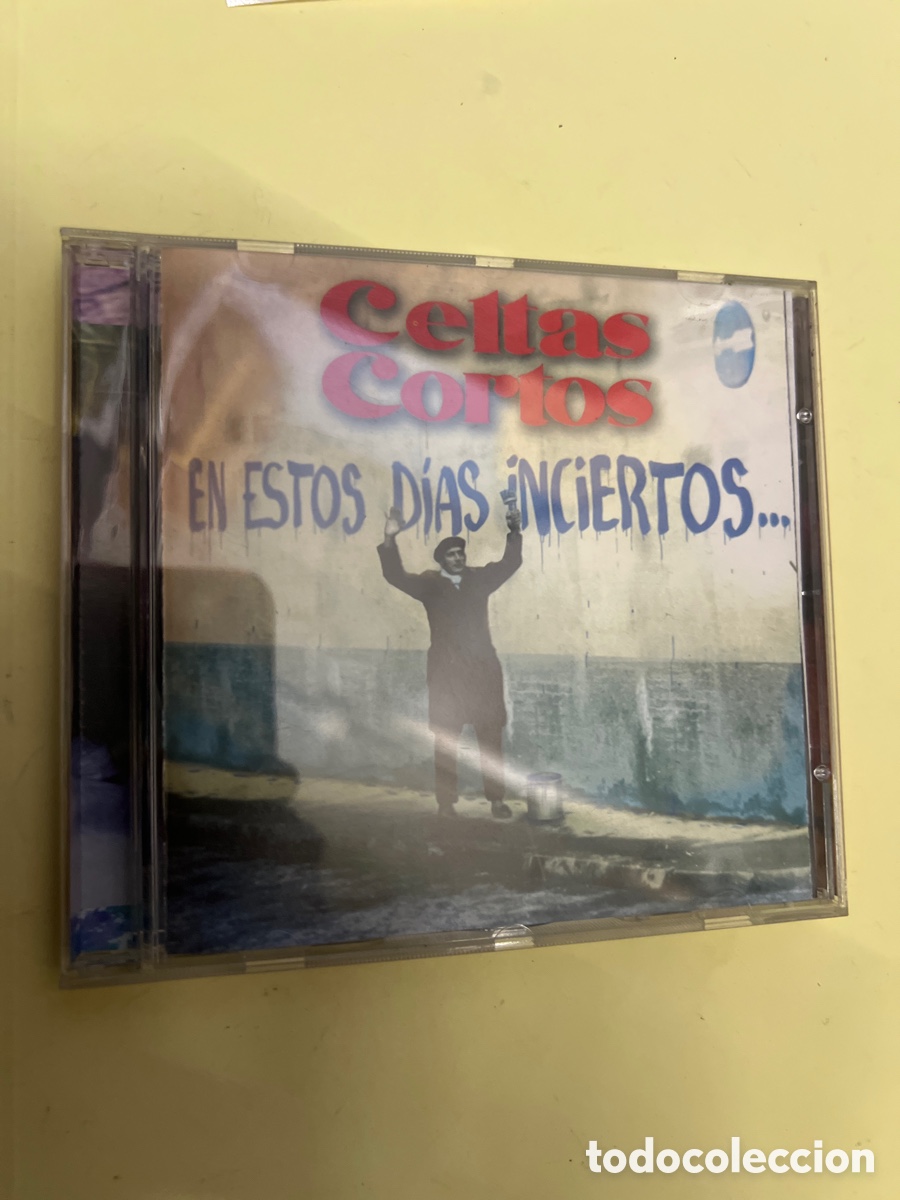 CDs de m&uacute;sica: T1/D3/75. CD Compact Disc - Celtas cortos - En estos d&iacute;as inciertos