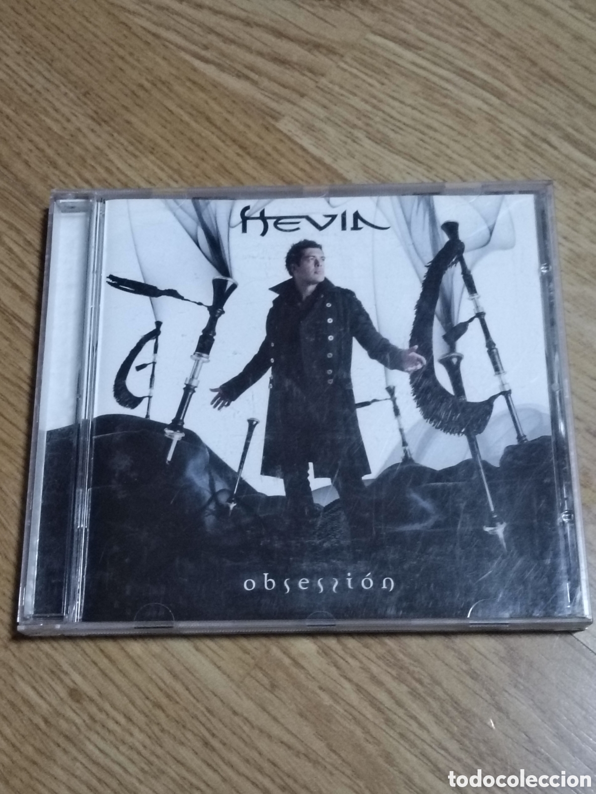 CDs de m&uacute;sica: Obsessi&oacute;n, el cuarto &aacute;lbum de estudio del reconocido gaitero asturiano Hevia,