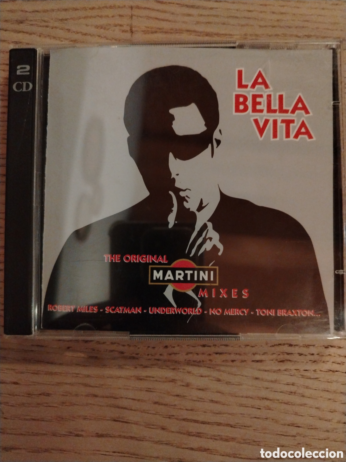 CDs de m&uacute;sica: LA BELLA VITA - Mixed 2CDs (Arthur Baker, Joe T Fanelli, J&uacute;nior V&aacute;squez, Robert Miles, Underworld..)