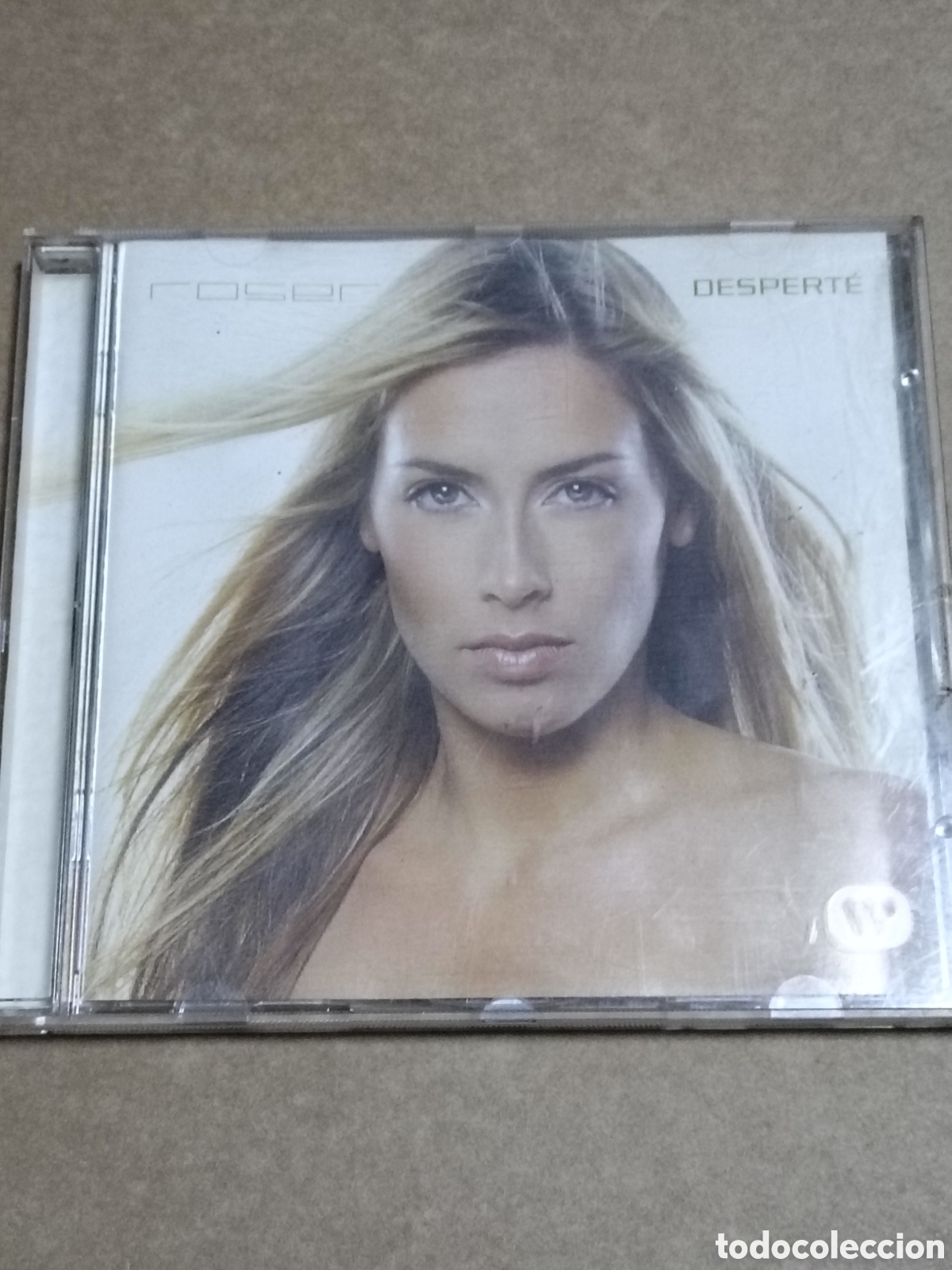 CDs de m&uacute;sica: Despert&eacute;&rdquo; de la cantante espa&ntilde;ola Roser