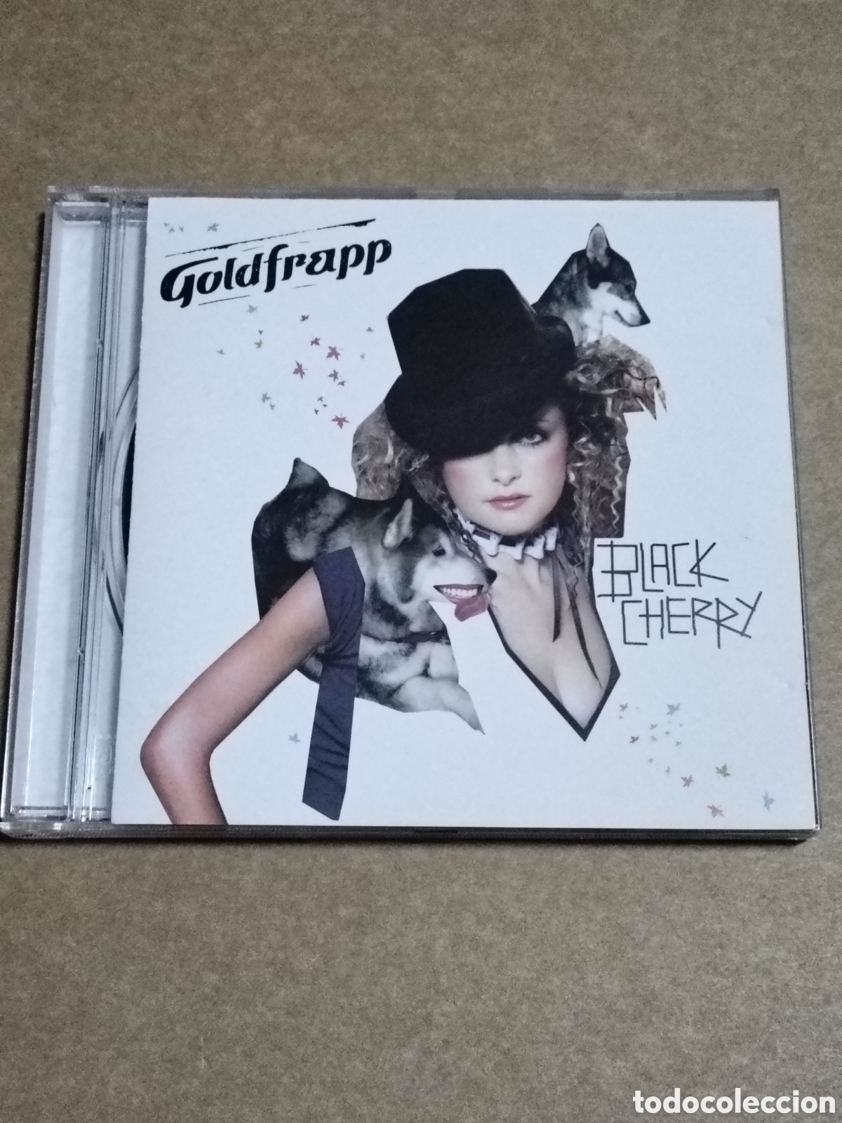 CDs de m&uacute;sica: Black Cherry de la banda brit&aacute;nica Goldfrapp,