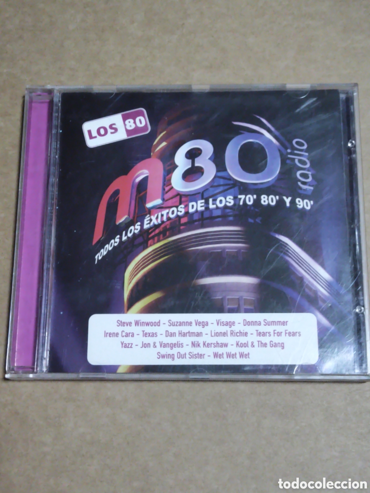 CDs de m&uacute;sica: recopilatorio de m&uacute;sica en CD de la cadena M80 Radio.