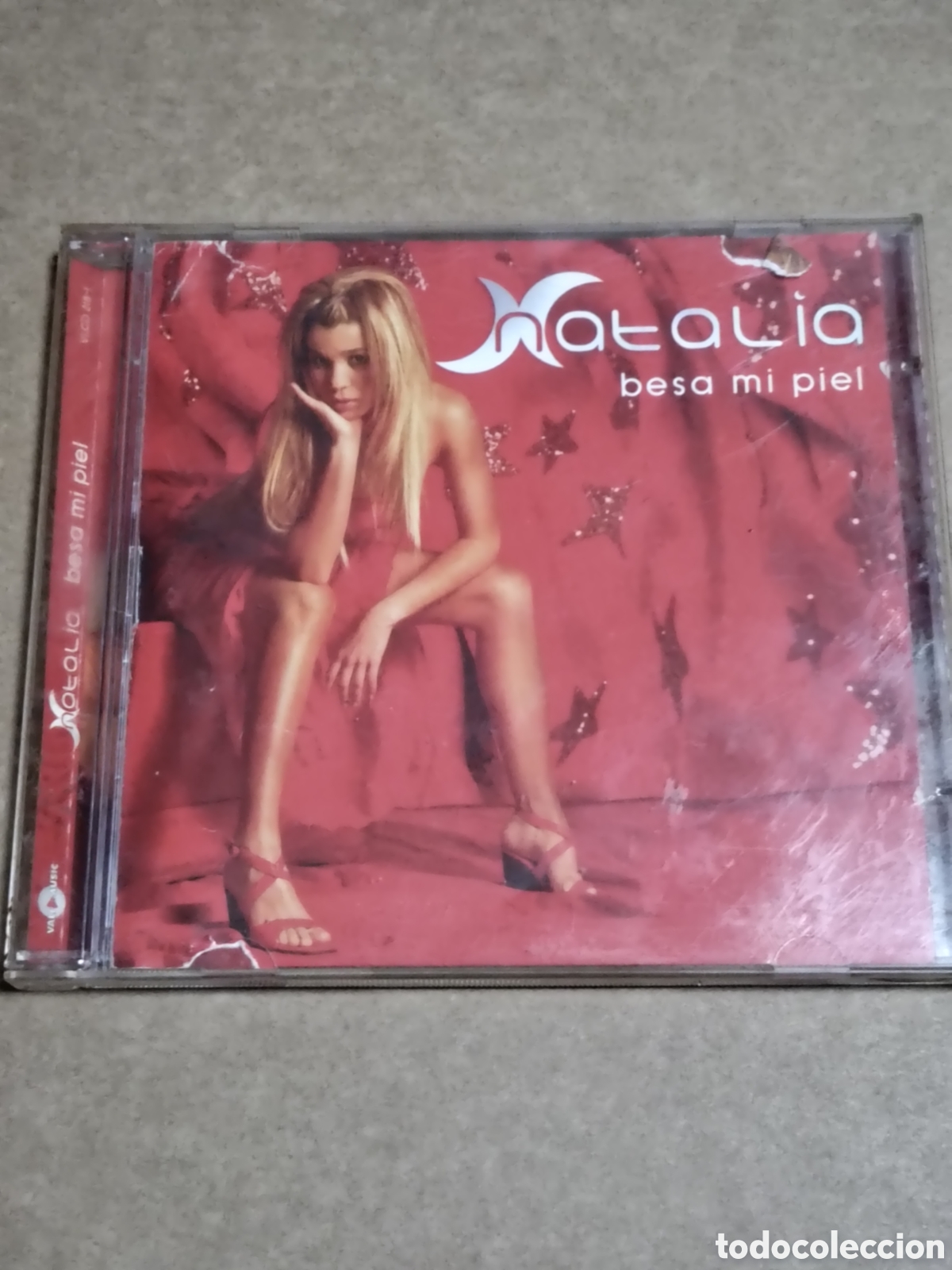 CDs de m&uacute;sica: Besa mi piel de la cantante espa&ntilde;ola Natalia