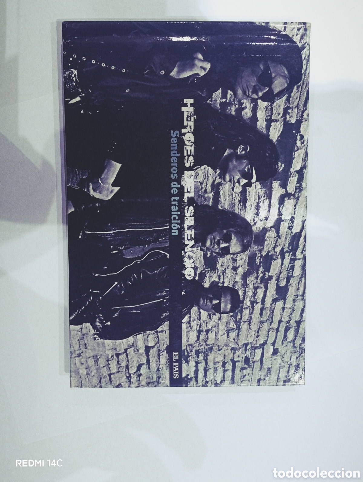 CDs de m&uacute;sica: H&Eacute;ROES DEL SILENCIO &ndash; SENDEROS DE TRAICI&Oacute;N &ndash; LIBRO + CD &ndash; EL PA&Iacute;S 2007 &ndash; BUNBURY