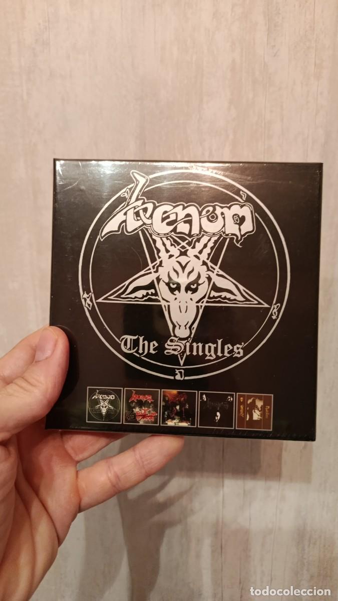 CDs de m&uacute;sica: VENOM The Singles Box 5CD Ltd Precintado 2016 - In League With Satan / Bloodlust / Die Hard / Warhea