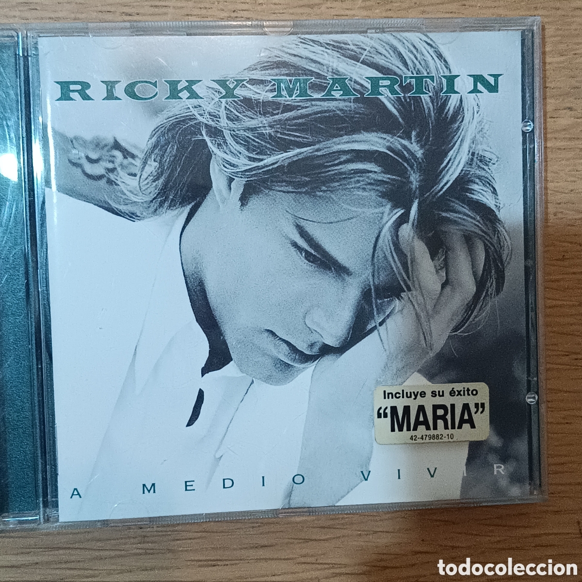 CDs de m&uacute;sica: Ricky Mart&iacute;n CD A Medio Vivir