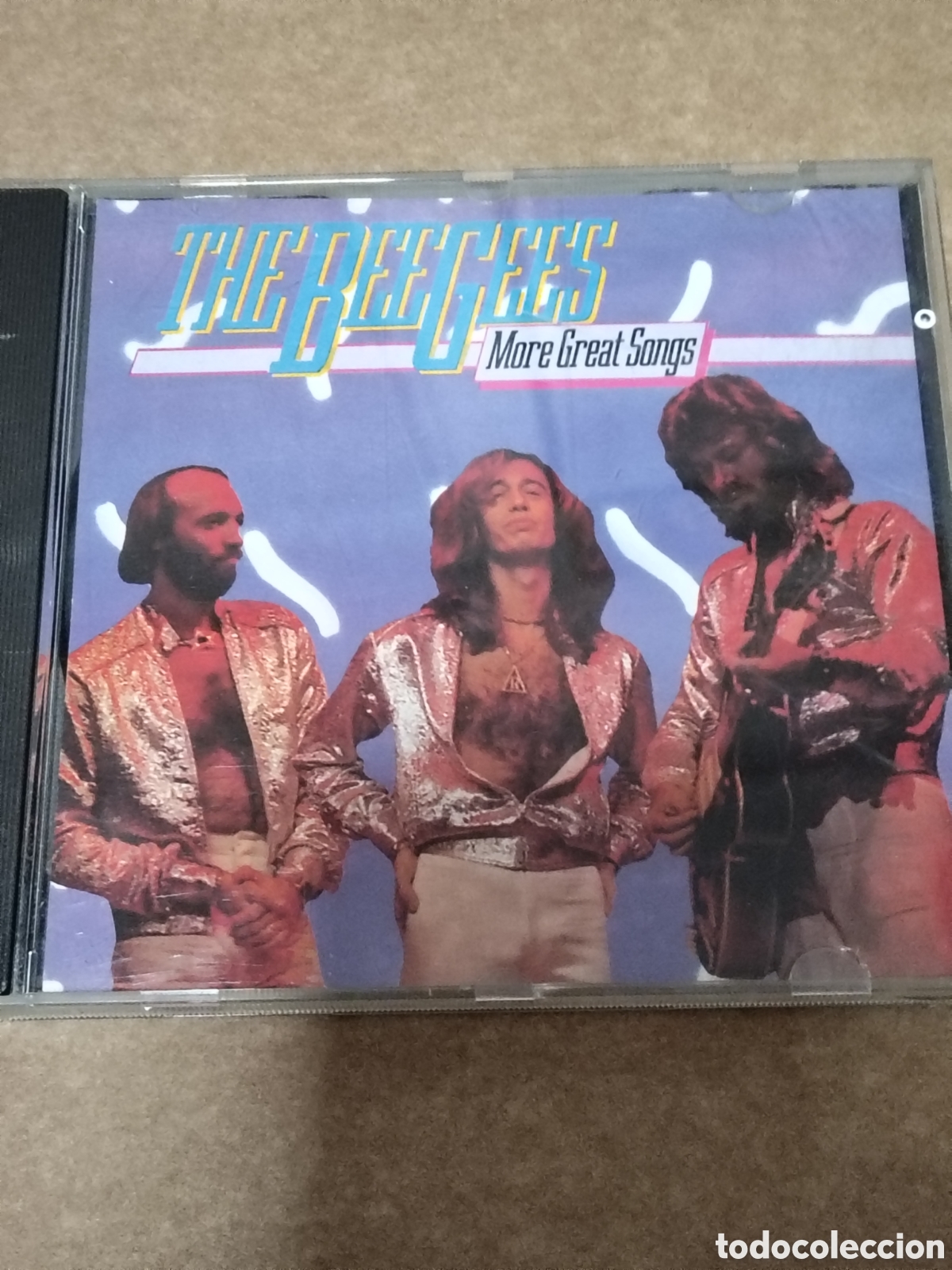 CDs de m&uacute;sica: More Great Songs, The Bee Gees.