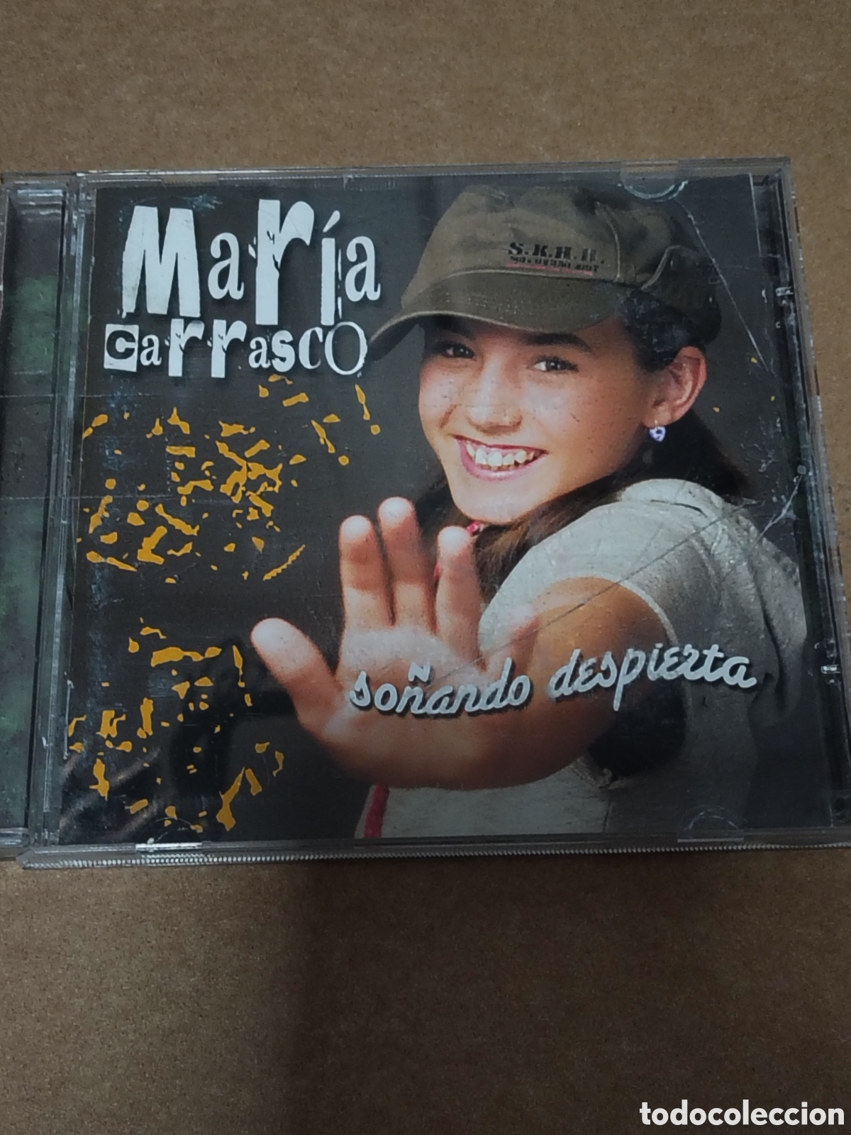 CDs de m&uacute;sica: So&ntilde;ando Despierta&rdquo;, el segundo &aacute;lbum de estudio de la artista de flamenco y canci&oacute;n espa&ntilde;ola Mar&iacute;a C