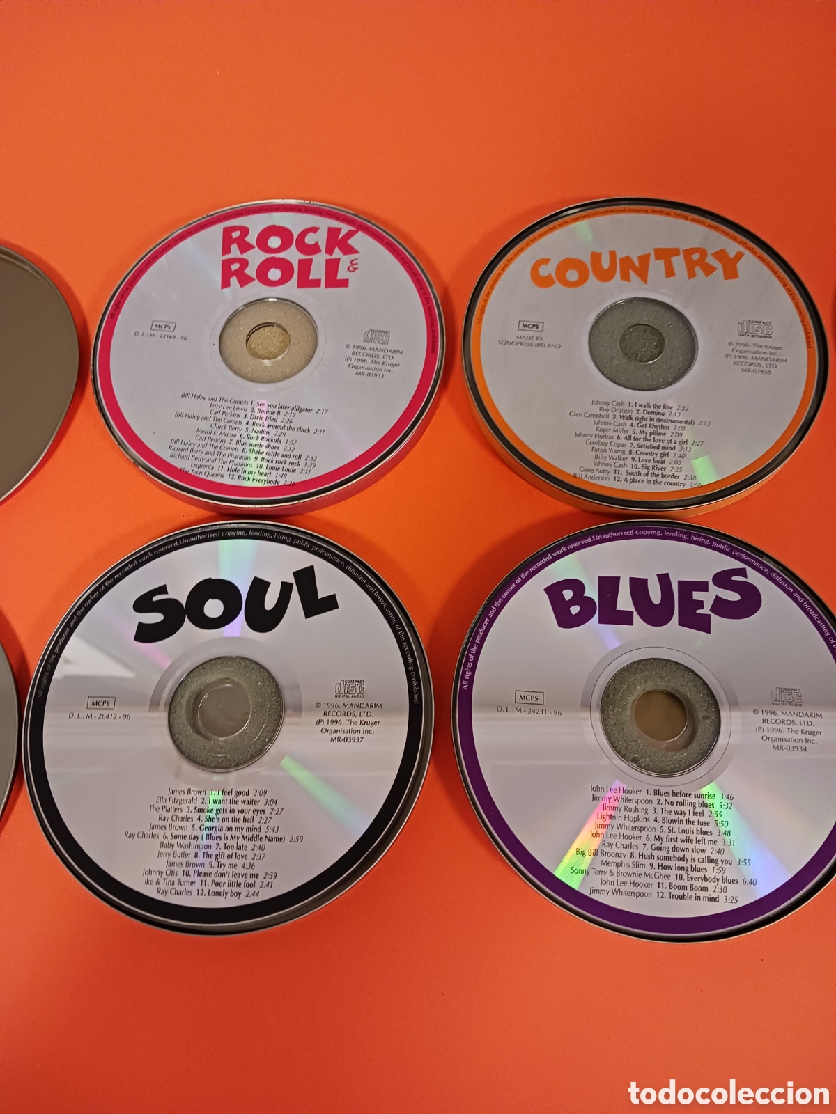 Music CDs: Lote de 4 CD'S, en cajita metalica.