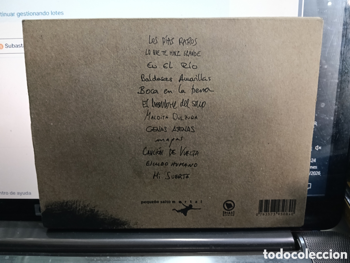 CDs de m&uacute;sica: Vetusta Morla CD mapas con las 12 postales - Foto 2