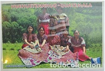 CDs de m&uacute;sica: TS) CIRCA 1995 GUATEMALA, POSTCARD,THE TRADITIONAL FOLK COSTUME OF THE WOMEN OF HUEHUETENANGO STANDS
